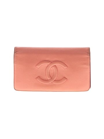 Chanel Leather CC Timeless L Yen Wallet (view 1)
