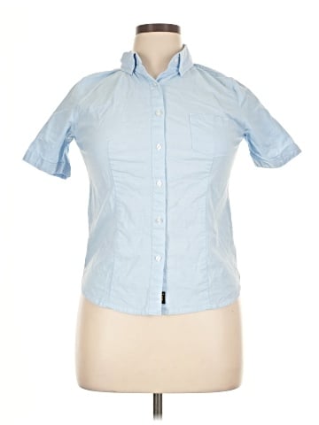 Lee Short Sleeve Button-Down Shirt (view 1)