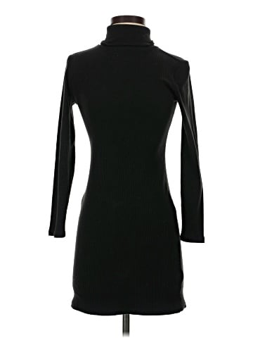 Old Navy Turtleneck Sweater (view 1)