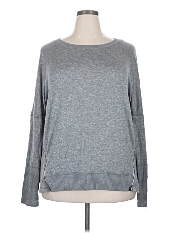 Danskin Now Long Sleeve Top (view 1)
