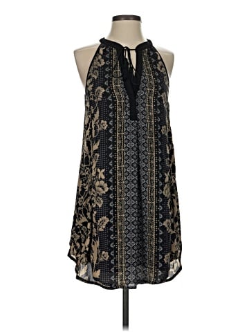 Astr Sleeveless Blouse (view 1)