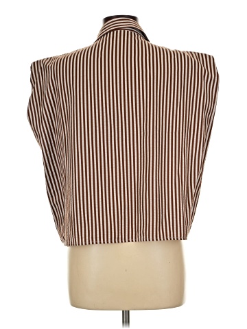 ASTR The Label Sleeveless Button-Down Shirt (view 2)