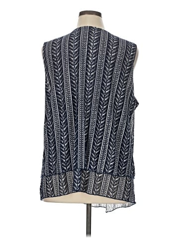 North Style Sleeveless Blouse (view 2)