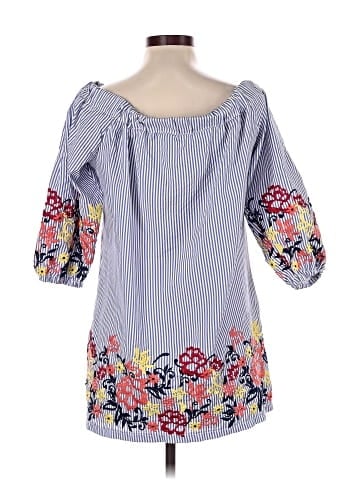 Romeo & Juliet Couture Casual Dress (view 2)