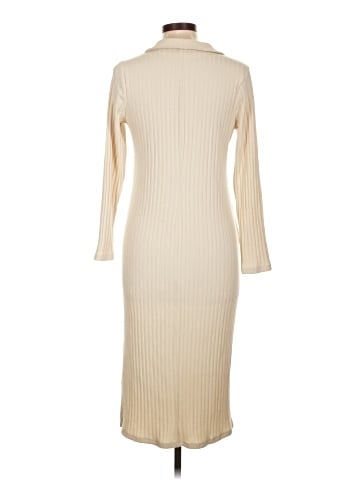 Old Navy Casual Dress (view 2)