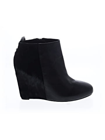 Pour La Victoire Wedges (view 1)