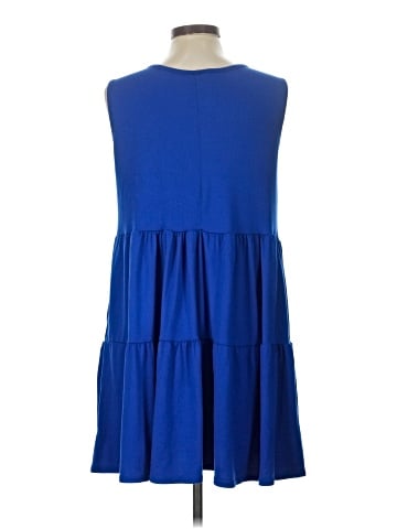 Acting Pro Sleeveless Top (view 2)