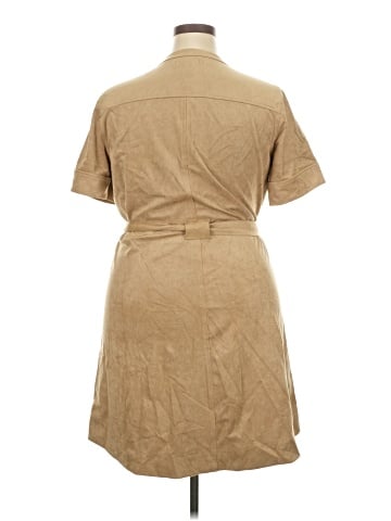 Banana Republic Trenchcoat (view 2)