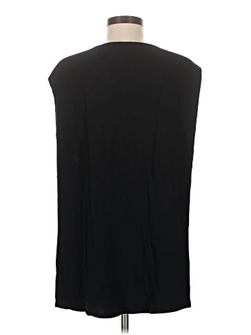 Kit and Ace Sleeveless T-Shirt (view 2)