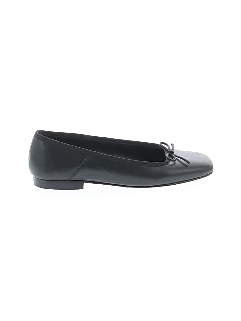 Pre-owned Dolce Vita Flats In Black