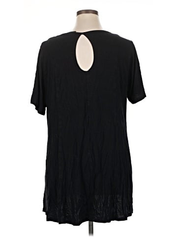 Karen Kane Short Sleeve T-Shirt (view 2)