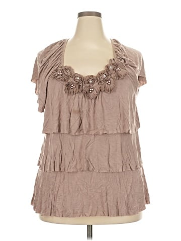 Lavish Sleeveless Top (view 1)