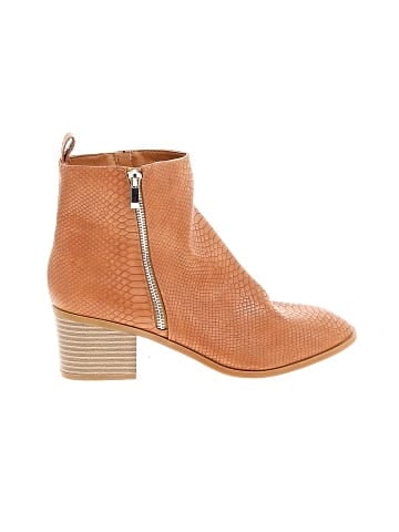 ZBY Ankle Boots (view 1)