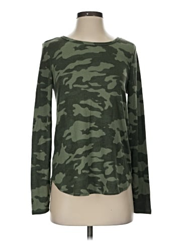 Old Navy Long Sleeve T-Shirt (view 1)