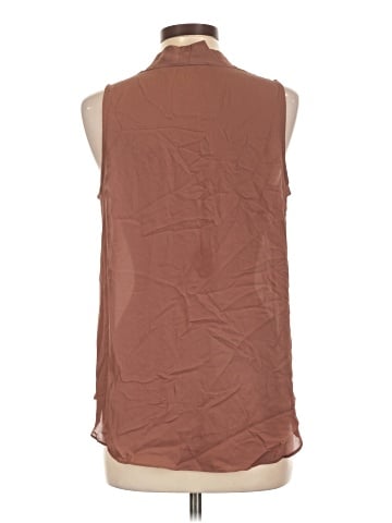 Violet & Claire Sleeveless T-Shirt (view 2)