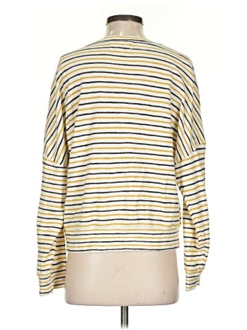 WVN. Pullover Sweater (view 2)