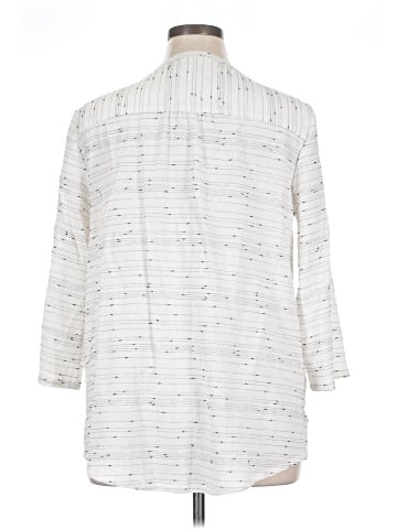 Liz Claiborne 3/4 Sleeve Button-Down Shirt (view 2)