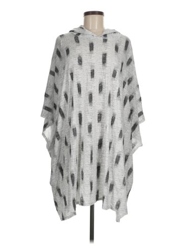 Rxmance Poncho (view 1)