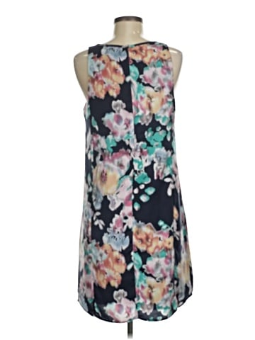 Lila Rose Casual Dress (view 2)