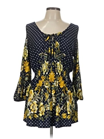 Harlow & Rose 3/4 Sleeve Blouse (view 1)