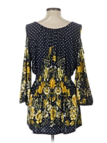 Harlow & Rose 3/4 Sleeve Blouse (view 2)