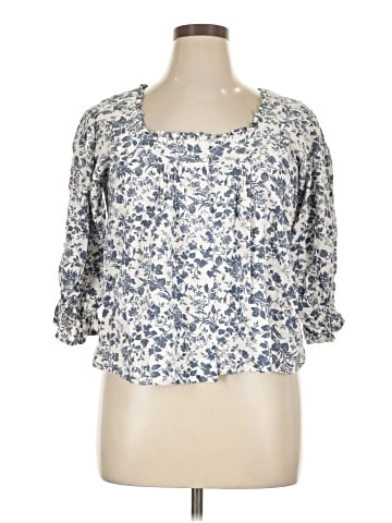 Cupcakes & Cashmere 3/4 Sleeve Blouse (view 1)