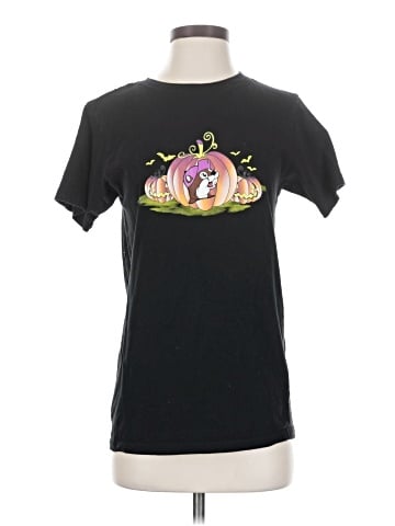 Buc-ees Short Sleeve T-Shirt (view 1)
