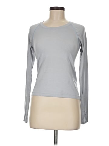 Lululemon Athletica Long Sleeve T-Shirt (view 1)