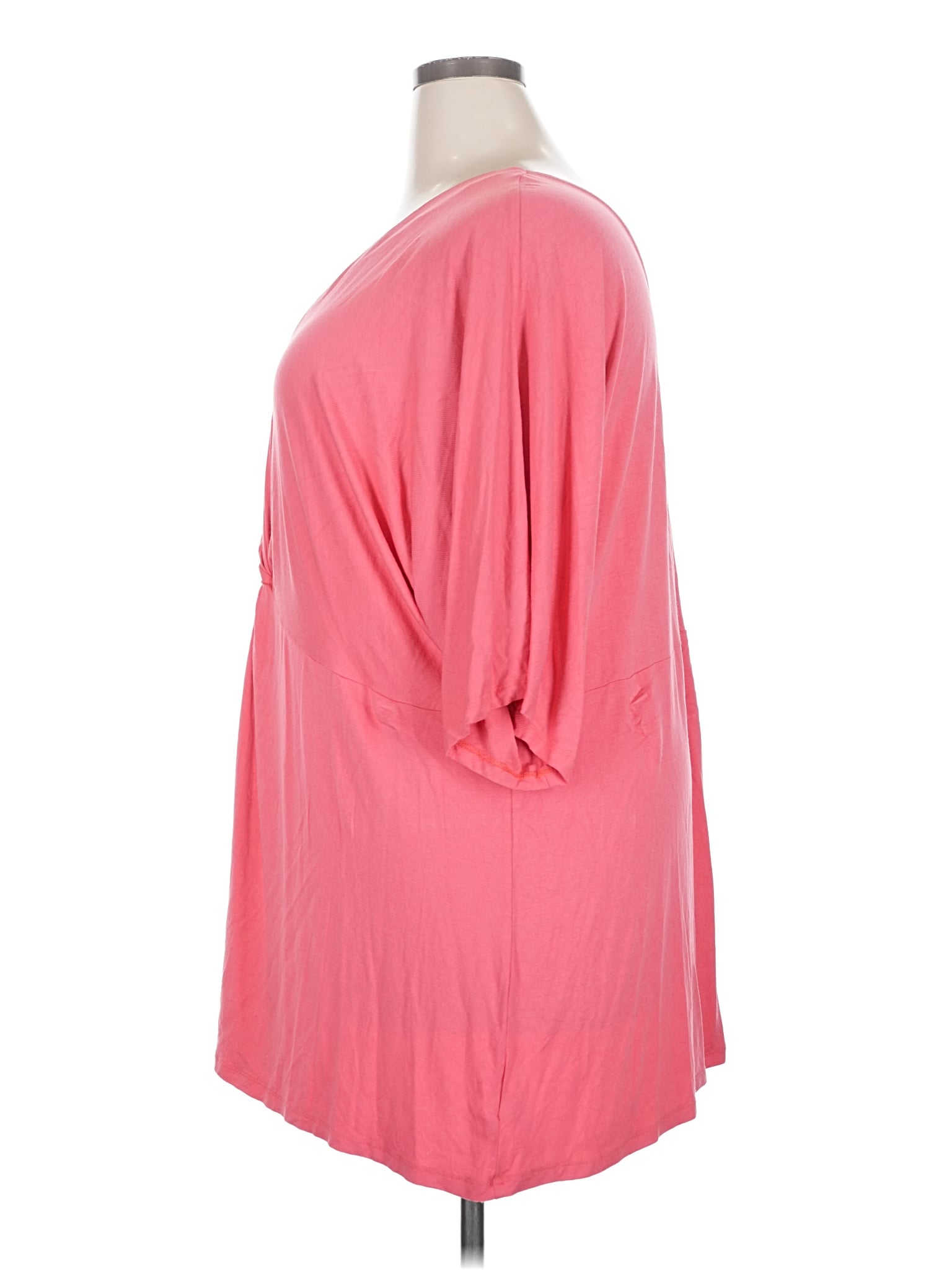 June Women's Clothing On Sale Up To 90% Off Retail | ThredUp