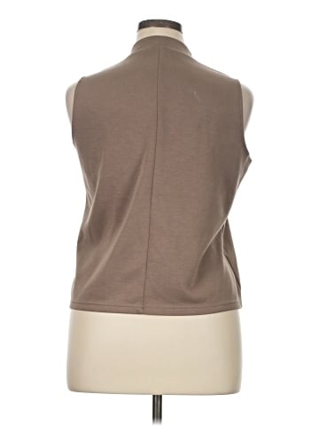 Sampeel Sleeveless T-Shirt (view 2)