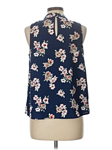 Blu Pepper Sleeveless Blouse (view 2)