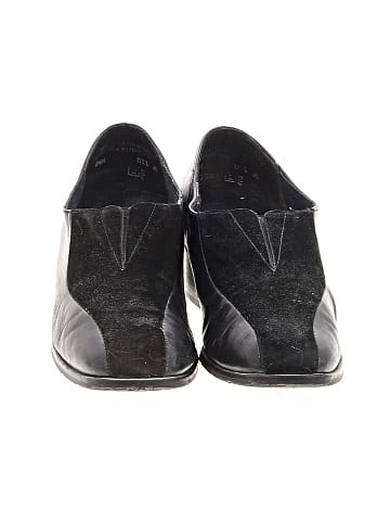 Munro American Heels (view 2)