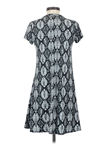 Olivia Rae Casual Dress (view 2)