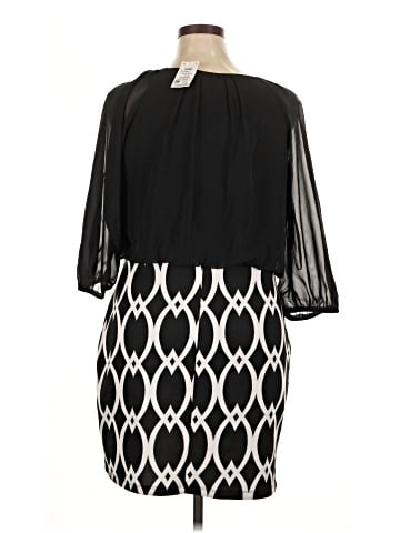 En Focus Cocktail Dress (view 2)