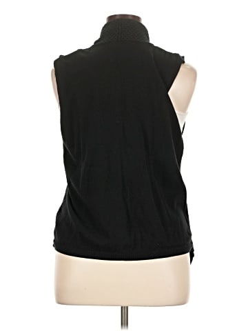 Croft & Barrow Sleeveless Top (view 2)