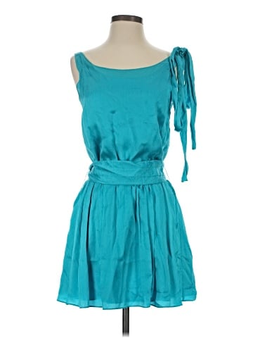 Alice + Olivia Casual Dress (view 1)