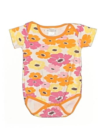Sweet Peanut Short Sleeve Onesie (view 1)