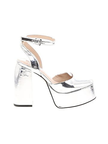 BP. Heels (view 1)