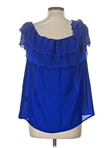 Cover Stitched Sleeveless Blouse (view 2)