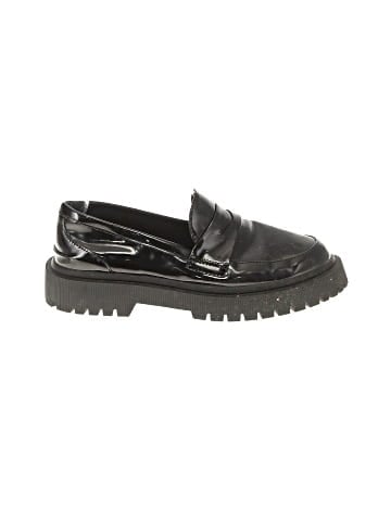 Zara Flats (view 1)