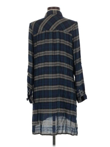 Romeo & Juliet Couture 3/4 Sleeve Blouse (view 2)