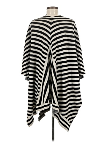 Mystree Poncho (view 2)