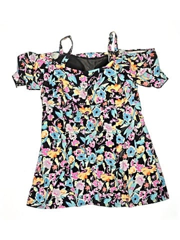 Meet.Curve Short Sleeve Blouse (view 2)