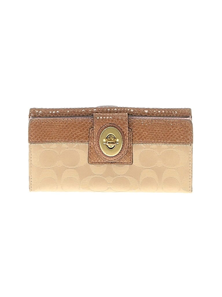 Pre-owned Coach Wallet In Brown