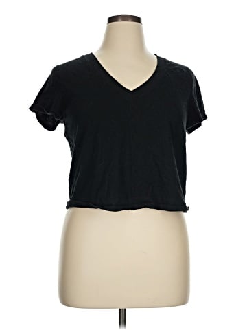 Universal Thread Short Sleeve T-Shirt (view 1)