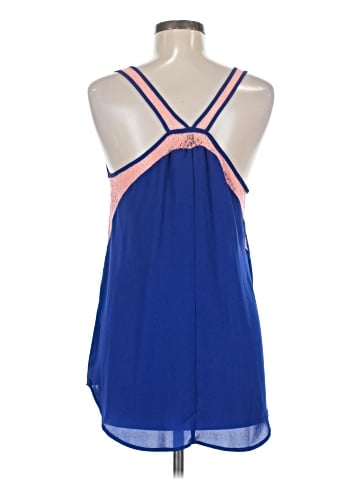 Lulumari Tank Top (view 2)