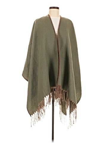 Pretty Persuasions Poncho (view 1)