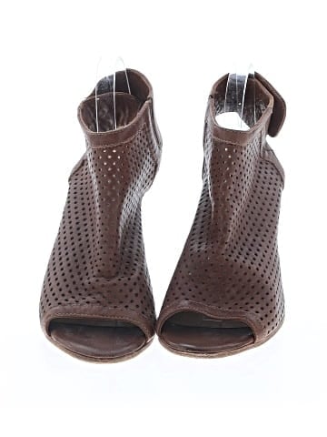 Lemare Sandals (view 2)