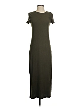 green emerald velvet dress Pocket Tee main image 0