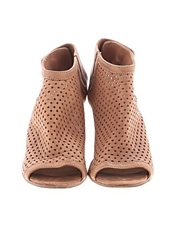 Steve Madden Sandals (view 2)